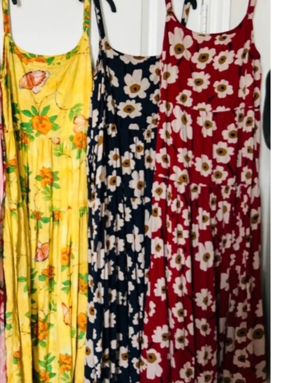 Women’s large dresses with pockets! (set of 3)
